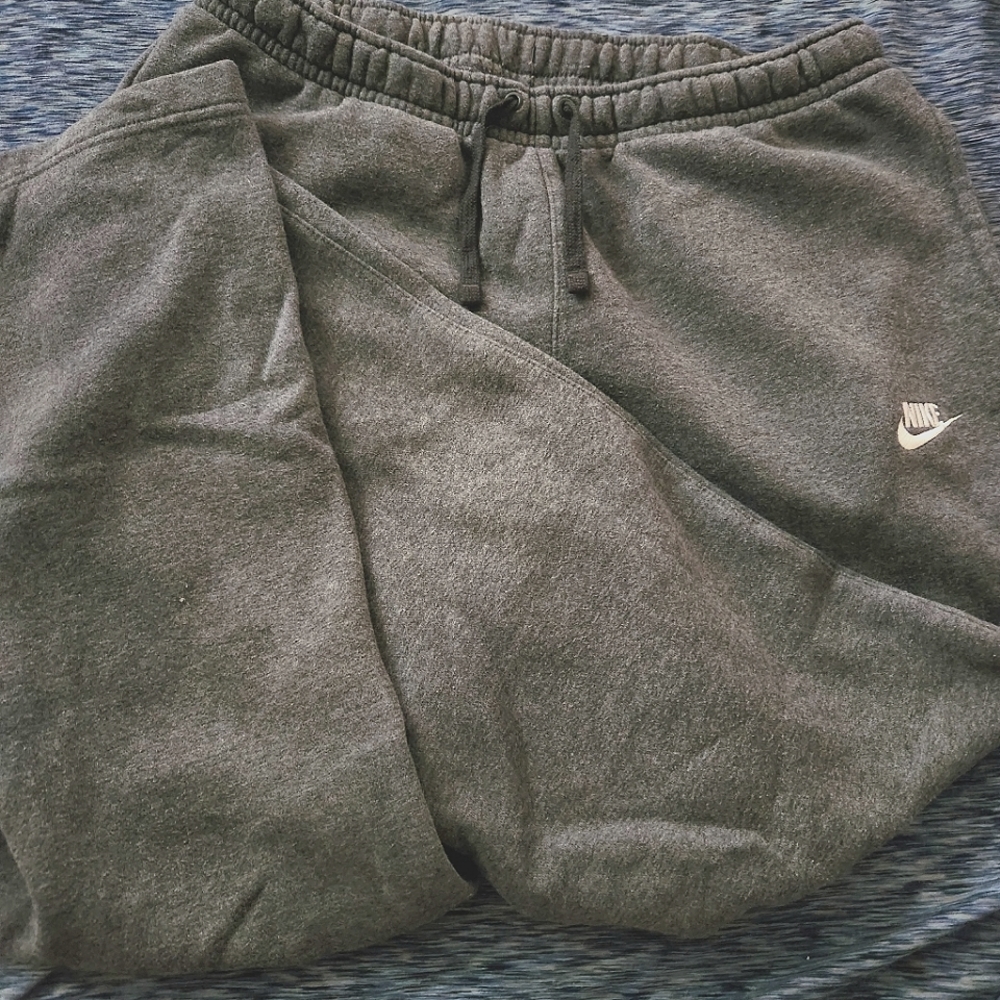 Nike fleece sweatpants